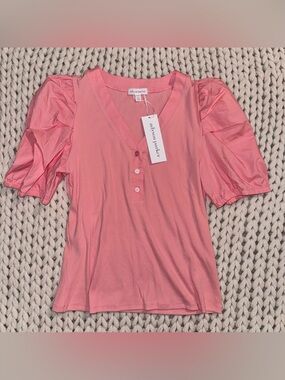 ✨NWT✨ Adyson Parker Coral Pink Puff Sleeve V-Neck Button Front Top